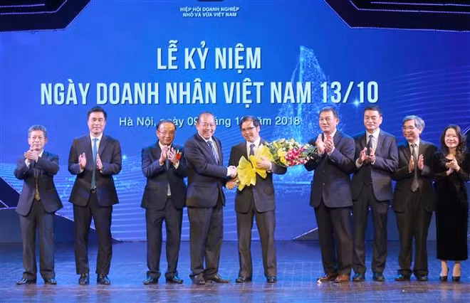 中小型企业承诺与政府并肩同行 ảnh 1 中小型企业承诺与政府并肩同行 ảnh 1