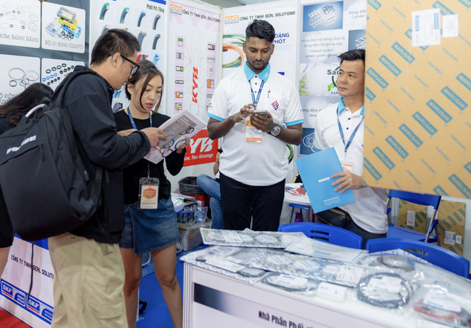 越南工程机械及矿业展览会开幕 ảnh 1