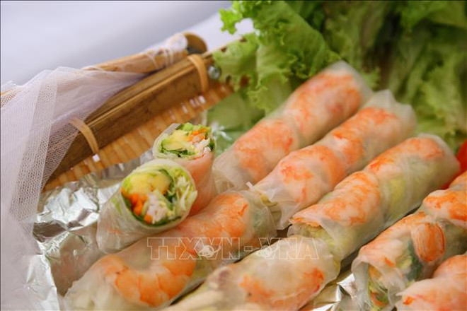 越南春卷等美食亮相非洲国际友人 ảnh 1 越南春卷等美食亮相非洲国际友人 ảnh 1