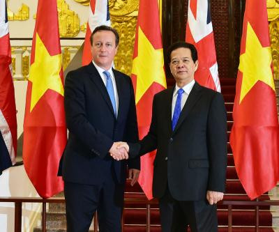 越南政府总理阮晋勇同英国首相卡梅伦举行会谈 ảnh 1 越南政府总理阮晋勇同英国首相卡梅伦举行会谈 ảnh 1