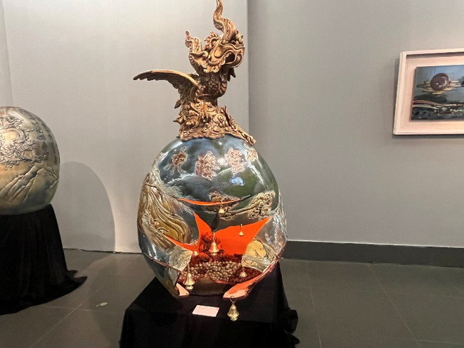 现代吉祥物展：推崇越南传统刻瓷艺术精髓 ảnh 1