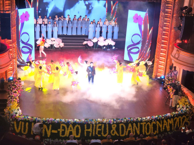 2023年“盂兰节—孝道和民族”艺术交流活动传播爱心和感恩之心 ảnh 2 2023年“盂兰节—孝道和民族”艺术交流活动传播爱心和感恩之心 ảnh 2