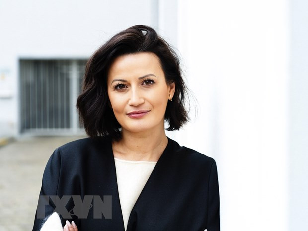 比利时参议院议长斯蒂芬妮·德霍斯抵达河内 开始对越南进行正式访问 ảnh 1 比利时参议院议长斯蒂芬妮·德霍斯抵达河内 开始对越南进行正式访问 ảnh 1