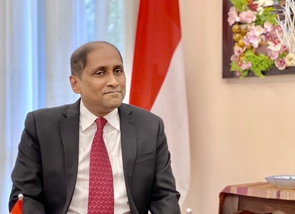 新加坡驻越大使嘉雅•拉特南:越南与新加坡共同寻求并制定未来议程 ảnh 1 新加坡驻越大使嘉雅•拉特南:越南与新加坡共同寻求并制定未来议程 ảnh 1