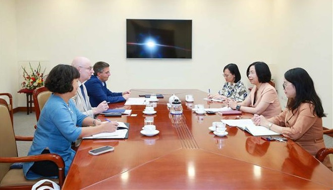 进一步加强越通社与比利时法语区政府的合作关系 ảnh 1 进一步加强越通社与比利时法语区政府的合作关系 ảnh 1