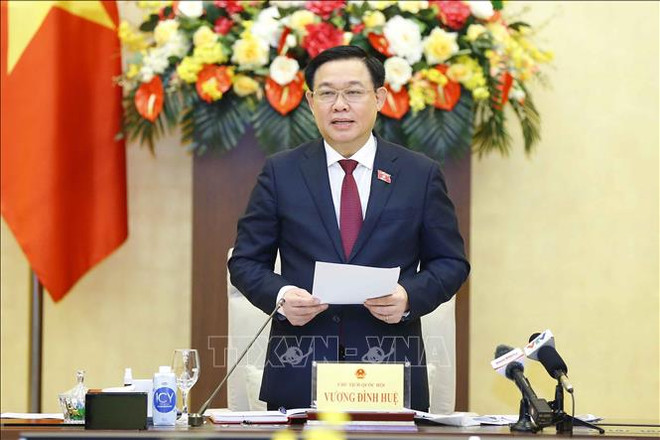 国会主席王廷惠会见科技应用优秀企业领导 ảnh 2 国会主席王廷惠会见科技应用优秀企业领导 ảnh 2
