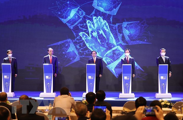 越南政府总理范明政:数字化转型必须以人为中心 ảnh 1 越南政府总理范明政:数字化转型必须以人为中心 ảnh 1