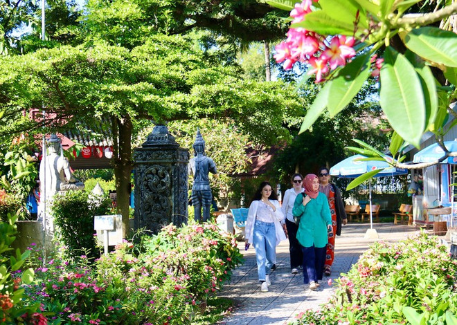 2023年第一季度老挝接国际游客超过80万人次 ảnh 1 2023年第一季度老挝接国际游客超过80万人次 ảnh 1