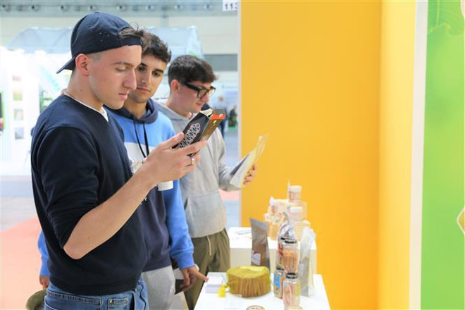 越意建交50周年：在2023年意大利国际水果和蔬菜技术展上宣传越南水果和香料潜力的机会 ảnh 1