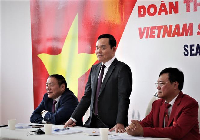 第32届东运会:政府副总理陈流光亲切看望越南体育代表团 ảnh 1 第32届东运会:政府副总理陈流光亲切看望越南体育代表团 ảnh 1