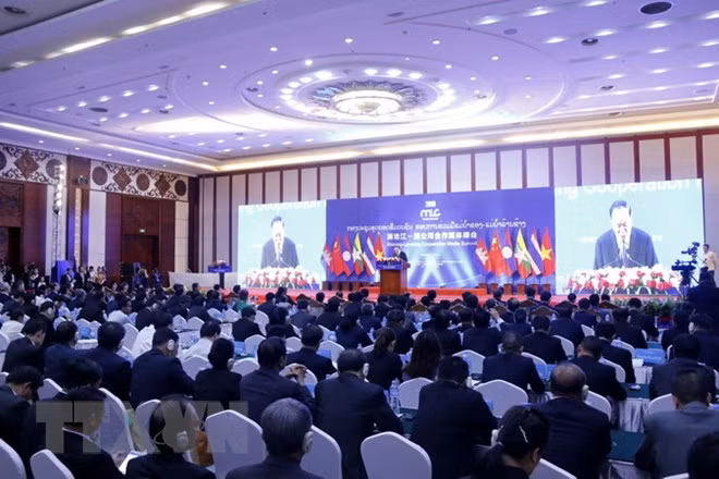 2018湄公河—澜沧江合作媒体峰会开幕 ảnh 1