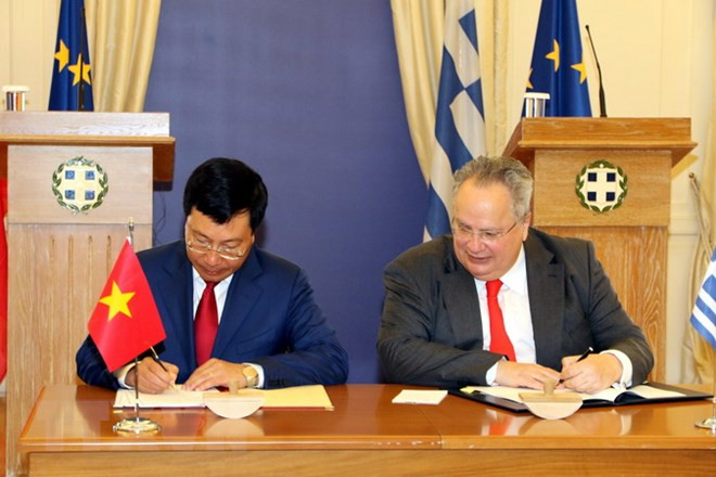 越南政府副总理兼外交部长范平明对希腊进行正式访问 ảnh 3