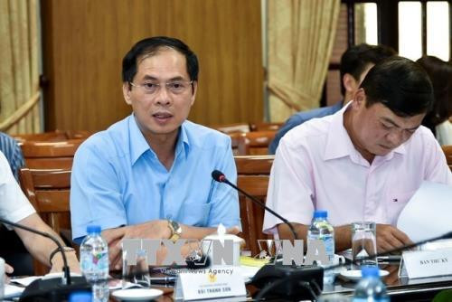 2018年世界经济论坛东盟峰会组委会第三次会议召开 ảnh 1 2018年世界经济论坛东盟峰会组委会第三次会议召开 ảnh 1