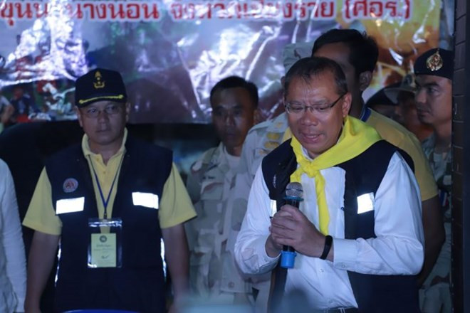 泰国清莱府府尹：4名被困泰国少年足球队员获救 ảnh 1