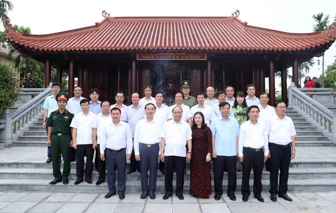 政府总理阮春福:太原省以三大经济支柱实现多样化发展 ảnh 2 政府总理阮春福:太原省以三大经济支柱实现多样化发展 ảnh 2