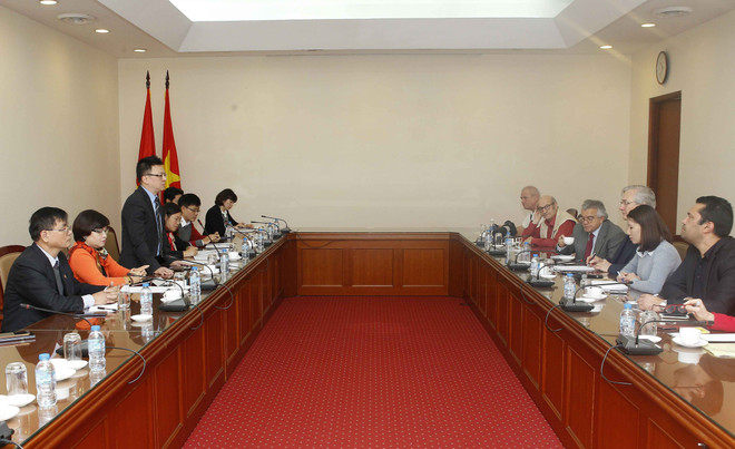 武德儋副总理会见瑞士和列支敦士登外国记者协会代表团 ảnh 2 武德儋副总理会见瑞士和列支敦士登外国记者协会代表团 ảnh 2