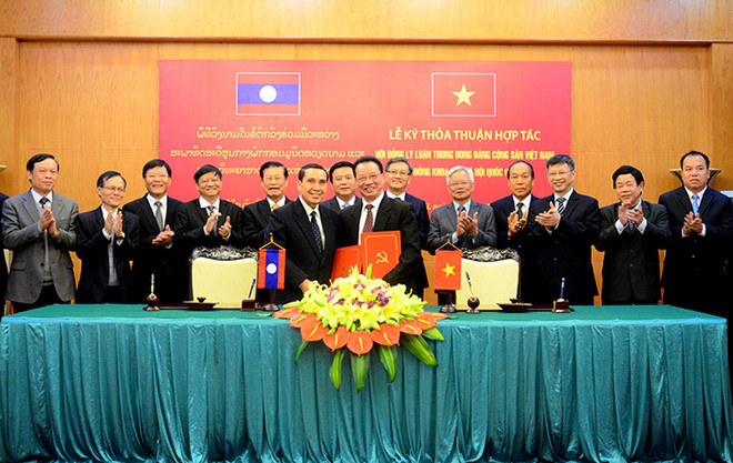 越老加强科学理论领域的合作 ảnh 2 越老加强科学理论领域的合作 ảnh 2