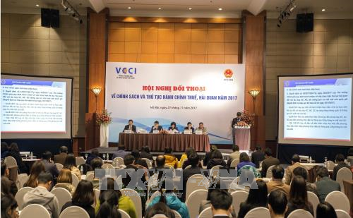 财政部就税务和海关政策同企业进行对话 ảnh 1 财政部就税务和海关政策同企业进行对话 ảnh 1