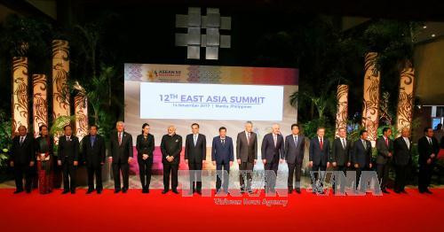 东亚各国领导强调维护东海和平稳定的重要性 ảnh 1 东亚各国领导强调维护东海和平稳定的重要性 ảnh 1