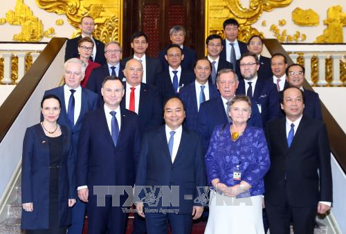 越南政府总理阮春福会见波兰总统杜达 ảnh 1 越南政府总理阮春福会见波兰总统杜达 ảnh 1