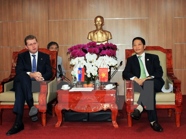 推动越南与斯洛伐克在贸易领域的合作 ảnh 1 推动越南与斯洛伐克在贸易领域的合作 ảnh 1