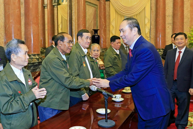 越南党和国家永远铭记老挝人民的功劳 ảnh 2 越南党和国家永远铭记老挝人民的功劳 ảnh 2