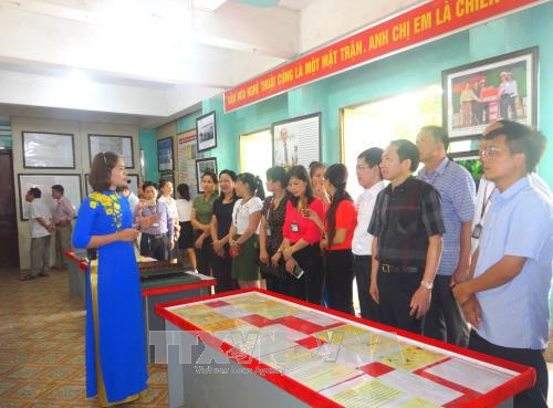 “黄沙与长沙归属越南——历史证据和法律依据”地图资料展在北江省举行 ảnh 1 “黄沙与长沙归属越南——历史证据和法律依据”地图资料展在北江省举行 ảnh 1