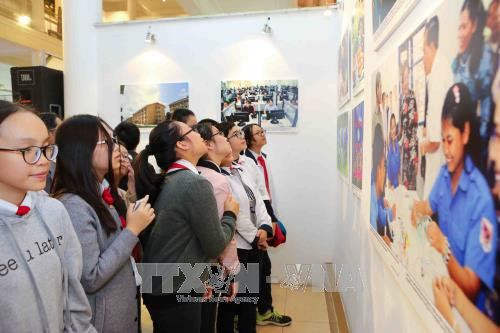 越老关系图片展在河内开展 ảnh 3  越老关系图片展在河内开展 ảnh 3
