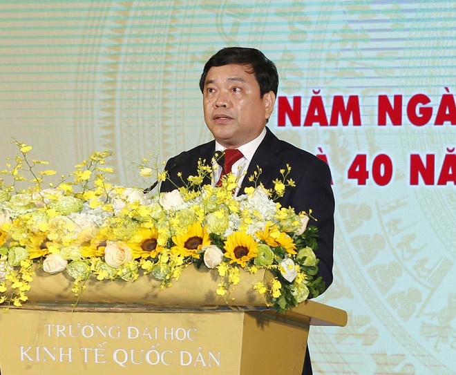 政府副总理武德儋出席国民经济大学的11.20越南教师节35周年纪念典礼 ảnh 2