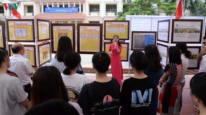 “黄沙长沙归属越南:历史证据和法理依据”地图和资料展在山罗省举行 ảnh 1 “黄沙长沙归属越南:历史证据和法理依据”地图和资料展在山罗省举行 ảnh 1