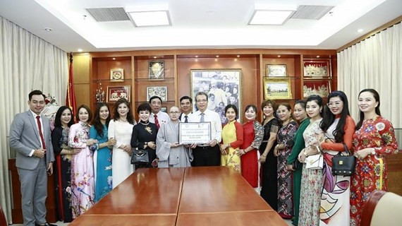 继续向旅韩越南人提供新冠病毒疫情防控援助 ảnh 1 继续向旅韩越南人提供新冠病毒疫情防控援助 ảnh 1