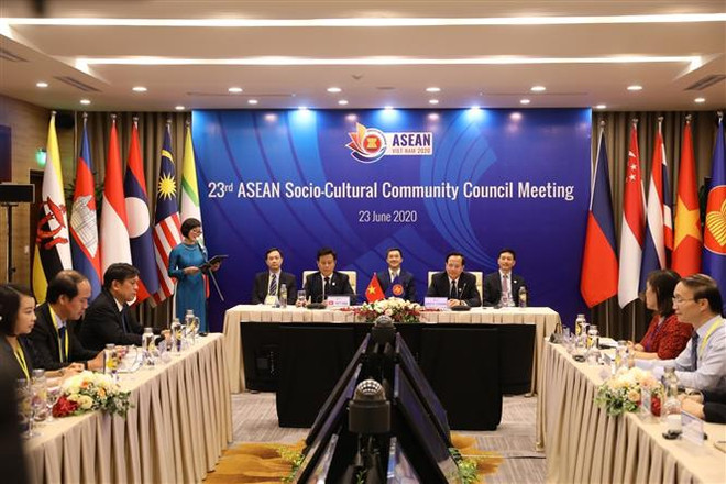 ASEAN 2020:面向一个团结协作 为人民带来利益的东盟共同体 ảnh 1 ASEAN 2020:面向一个团结协作 为人民带来利益的东盟共同体 ảnh 1