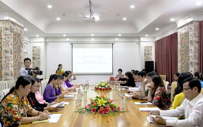 探讨相关政策 向已婚移民妇女回国提供支持 ảnh 1 探讨相关政策 向已婚移民妇女回国提供支持 ảnh 1