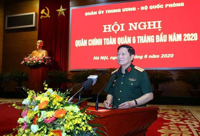 越南政府总理阮春福出席2020年上半年全军军政会议 ảnh 2 越南政府总理阮春福出席2020年上半年全军军政会议 ảnh 2