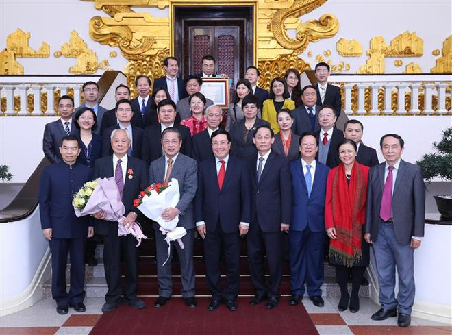 越南国家主席向中共中央对外联络部二局原局长黄群授予友谊勋章 ảnh 1 越南国家主席向中共中央对外联络部二局原局长黄群授予友谊勋章 ảnh 1