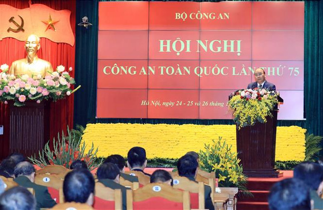 阮春福总理出席全国公安会议 ảnh 2 阮春福总理出席全国公安会议 ảnh 2