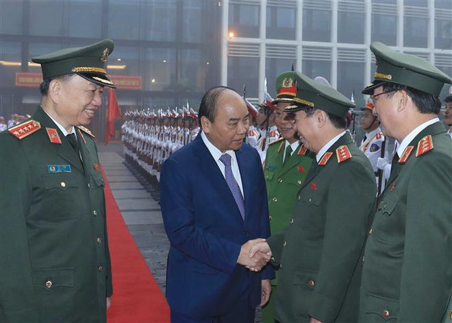 阮春福总理出席全国公安会议 ảnh 1 阮春福总理出席全国公安会议 ảnh 1