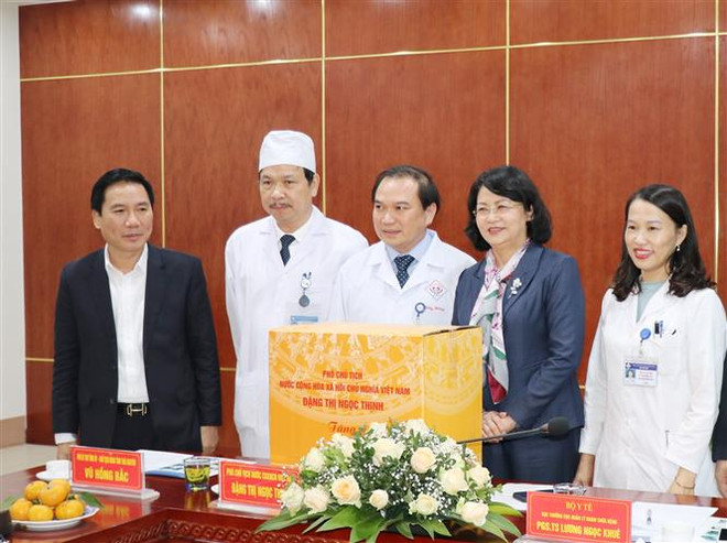 国家副主席邓氏玉盛莅临太原省调研 ảnh 2 国家副主席邓氏玉盛莅临太原省调研 ảnh 2