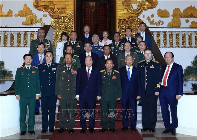 政府总理阮春福会见赴越出席越南人民军建军75周年庆典的各国军队领导人 ảnh 2 政府总理阮春福会见赴越出席越南人民军建军75周年庆典的各国军队领导人 ảnh 2