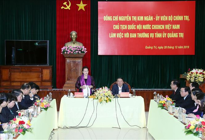 国会主席阮氏金银莅临广治省调研 ảnh 1 国会主席阮氏金银莅临广治省调研 ảnh 1