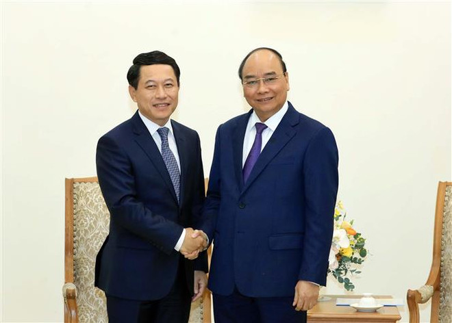 越南总理阮春福会见老挝外交部长沙伦赛 ảnh 1