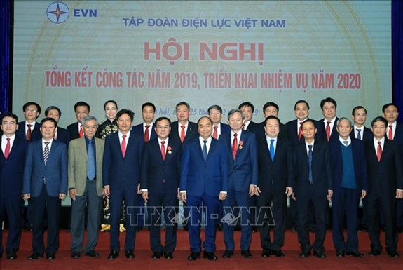 阮春福总理:在任何情况下都要确保供电充足 ảnh 2 阮春福总理:在任何情况下都要确保供电充足 ảnh 2