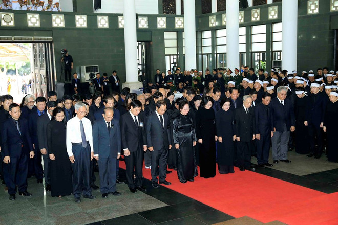 越南国家主席陈大光吊唁仪式隆重举行 ảnh 3 越南国家主席陈大光吊唁仪式隆重举行 ảnh 3