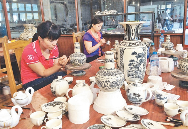 舟逗——越南传统陶器品牌努力走出国门 ảnh 1