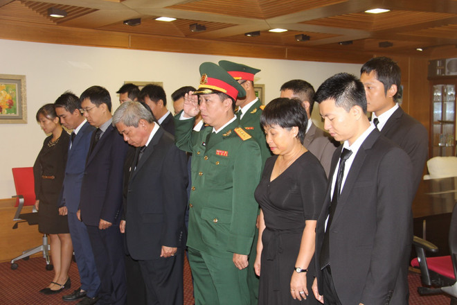 越南驻印度、新西兰、以色列大使馆举行仪式送别陈大光主席 ảnh 2 越南驻印度、新西兰、以色列大使馆举行仪式送别陈大光主席 ảnh 2