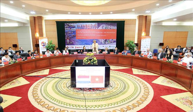 智慧港口和循环经济——荷兰的经验 ảnh 2