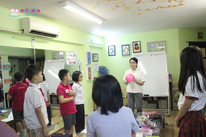 “陪孩子阅读俱乐部”为培养儿童阅读爱好搭建平台 ảnh 1  “陪孩子阅读俱乐部”为培养儿童阅读爱好搭建平台 ảnh 1