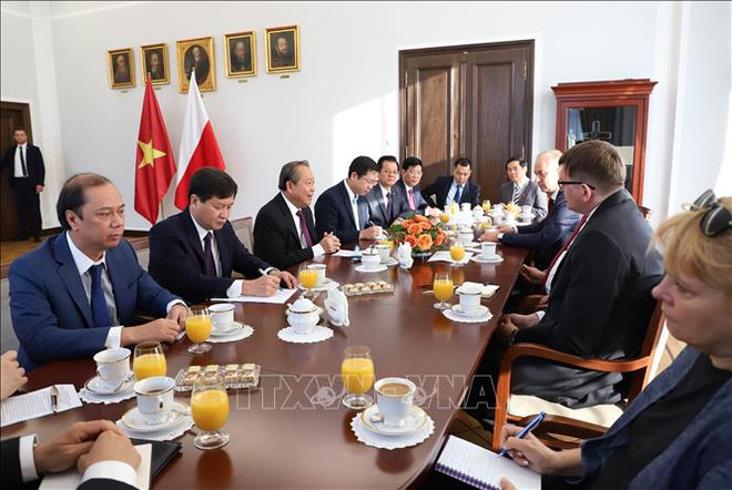 越南政府常务副总理张和平对波兰进行正式访问 ảnh 1 越南政府常务副总理张和平对波兰进行正式访问 ảnh 1