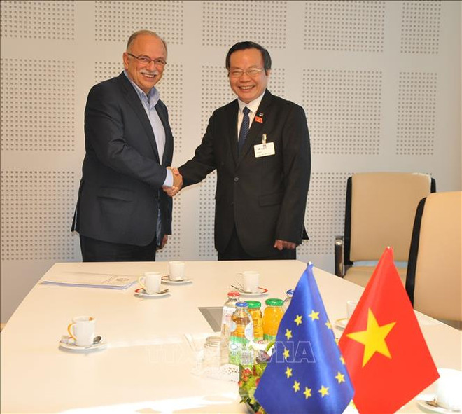 越南国会副主席冯国显出席第十届亚欧议会伙伴会议 ảnh 2 越南国会副主席冯国显出席第十届亚欧议会伙伴会议 ảnh 2