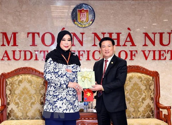 最高审计机关亚洲组织主席:将经济和社会环境问题纳入审计活动 ảnh 1 最高审计机关亚洲组织主席:将经济和社会环境问题纳入审计活动 ảnh 1